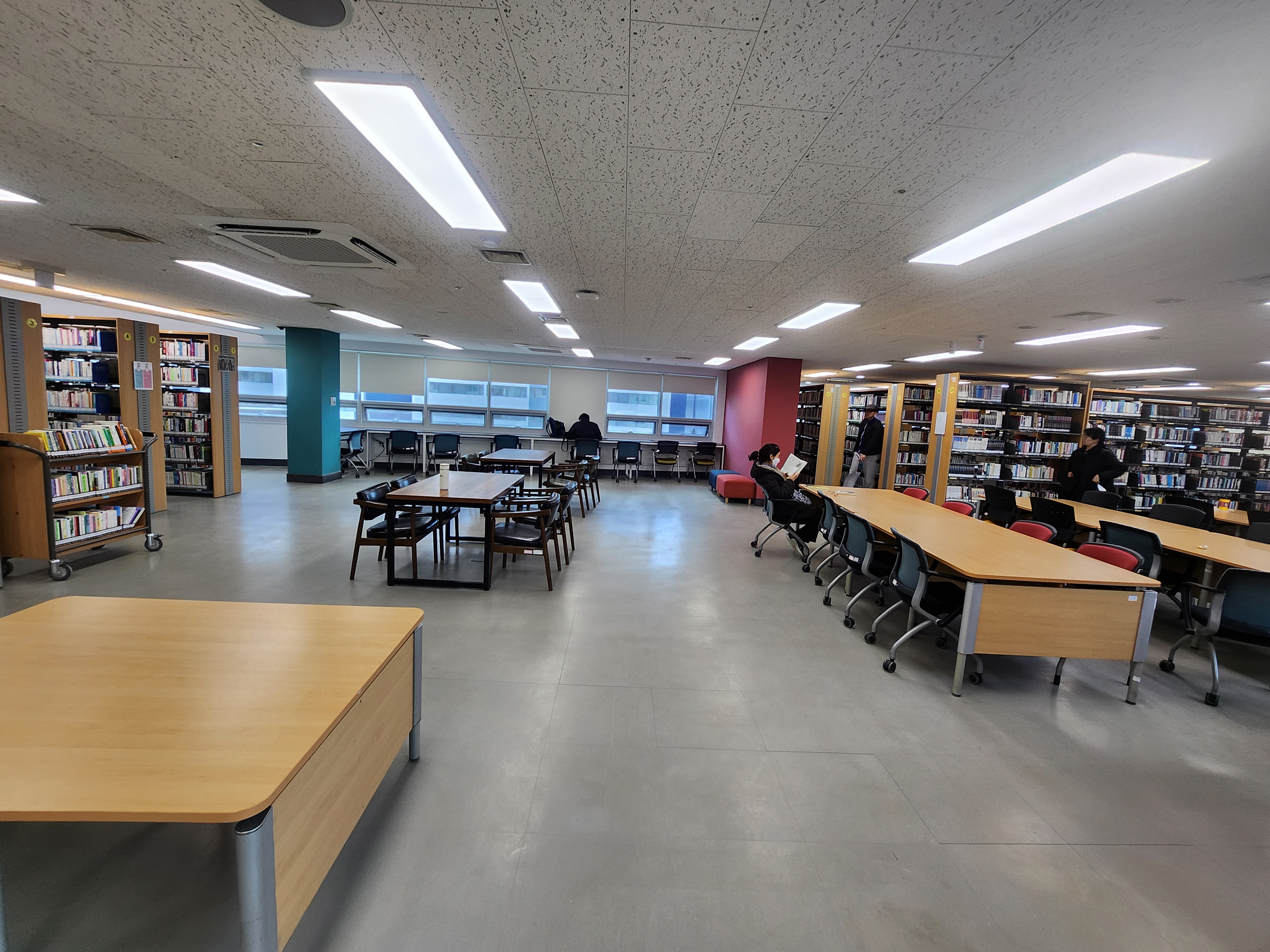 새로운 변화, 학마을도서관이 재개관했습니다!